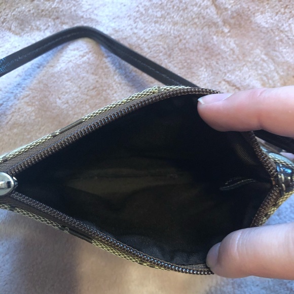 Coach wristlet - Picture 4 of 4